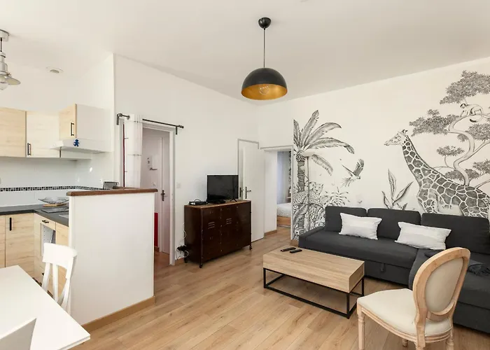 Joli Appartement Tout Juste Renove Vue Sur L\'Eglise